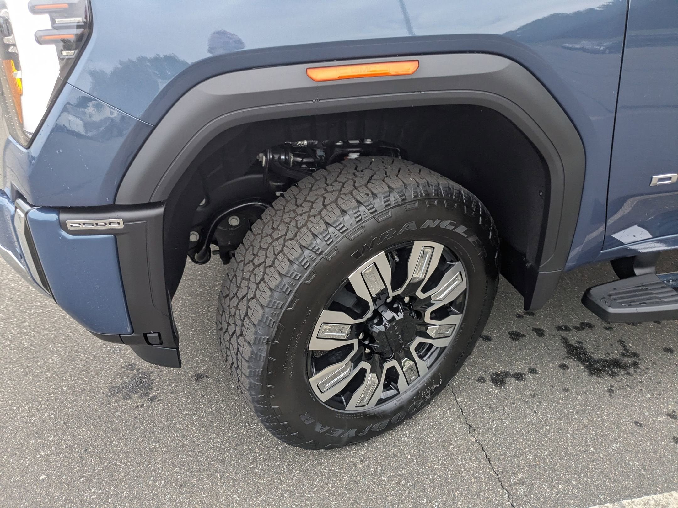 2026 GMC Sierra 2500 HD Denali