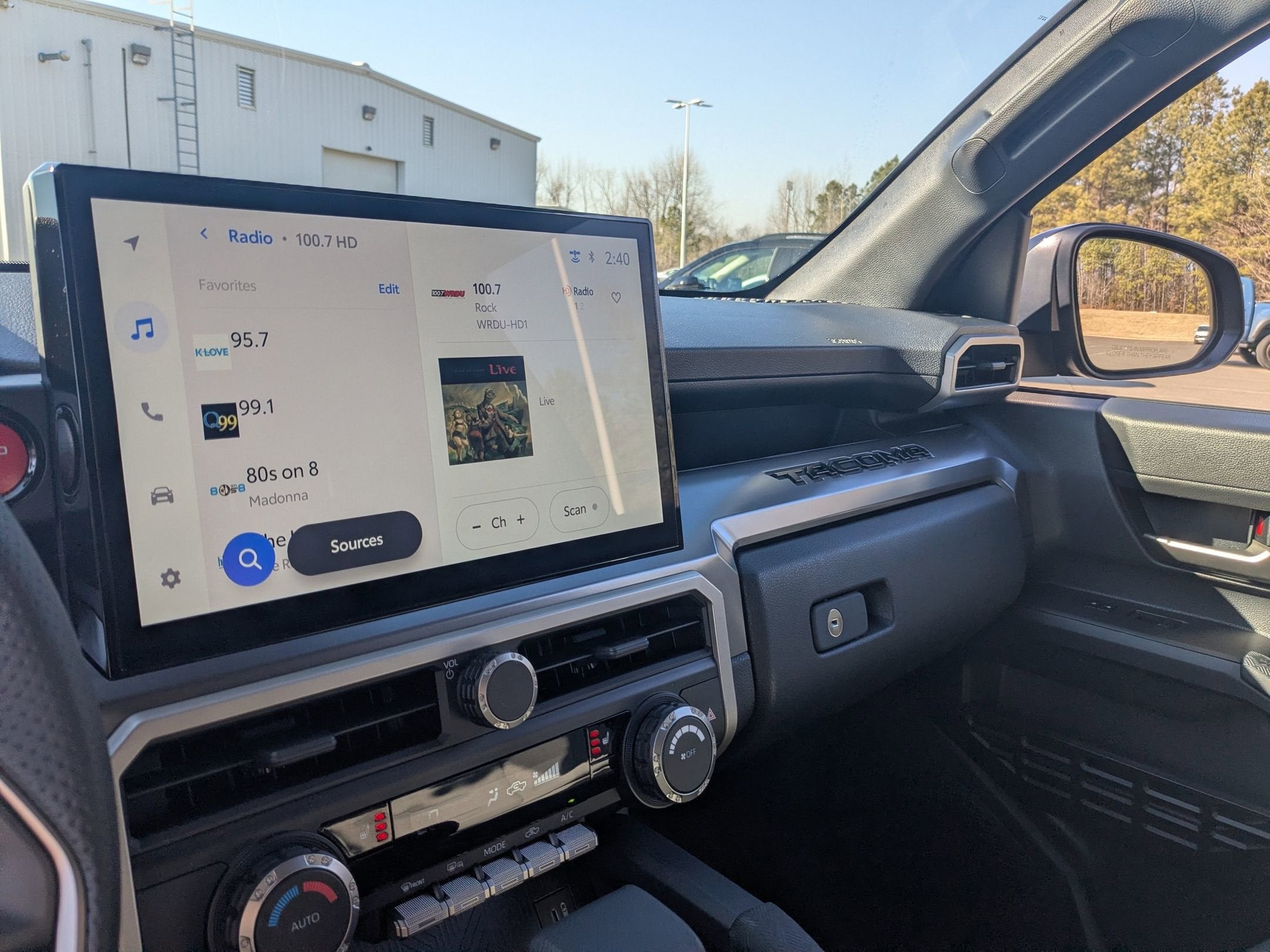 2025 Toyota Tacoma 4WD SR