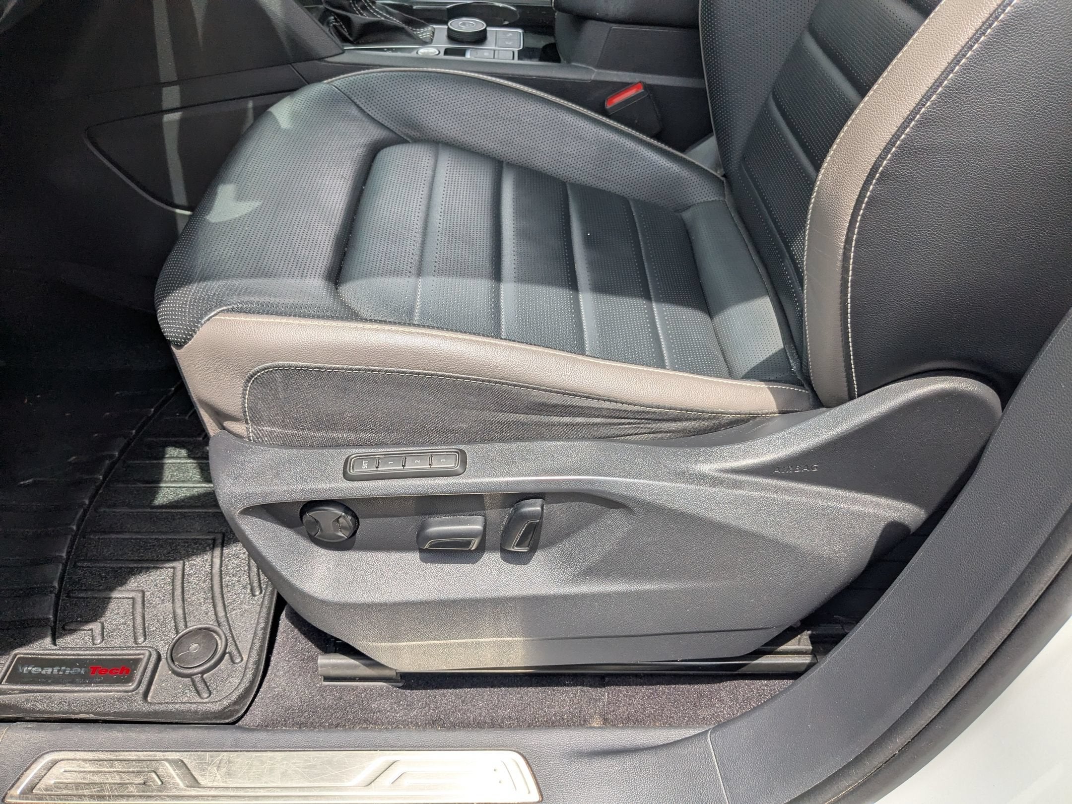 2022 Volkswagen Atlas 3.6L V6 SEL Premium R-Line