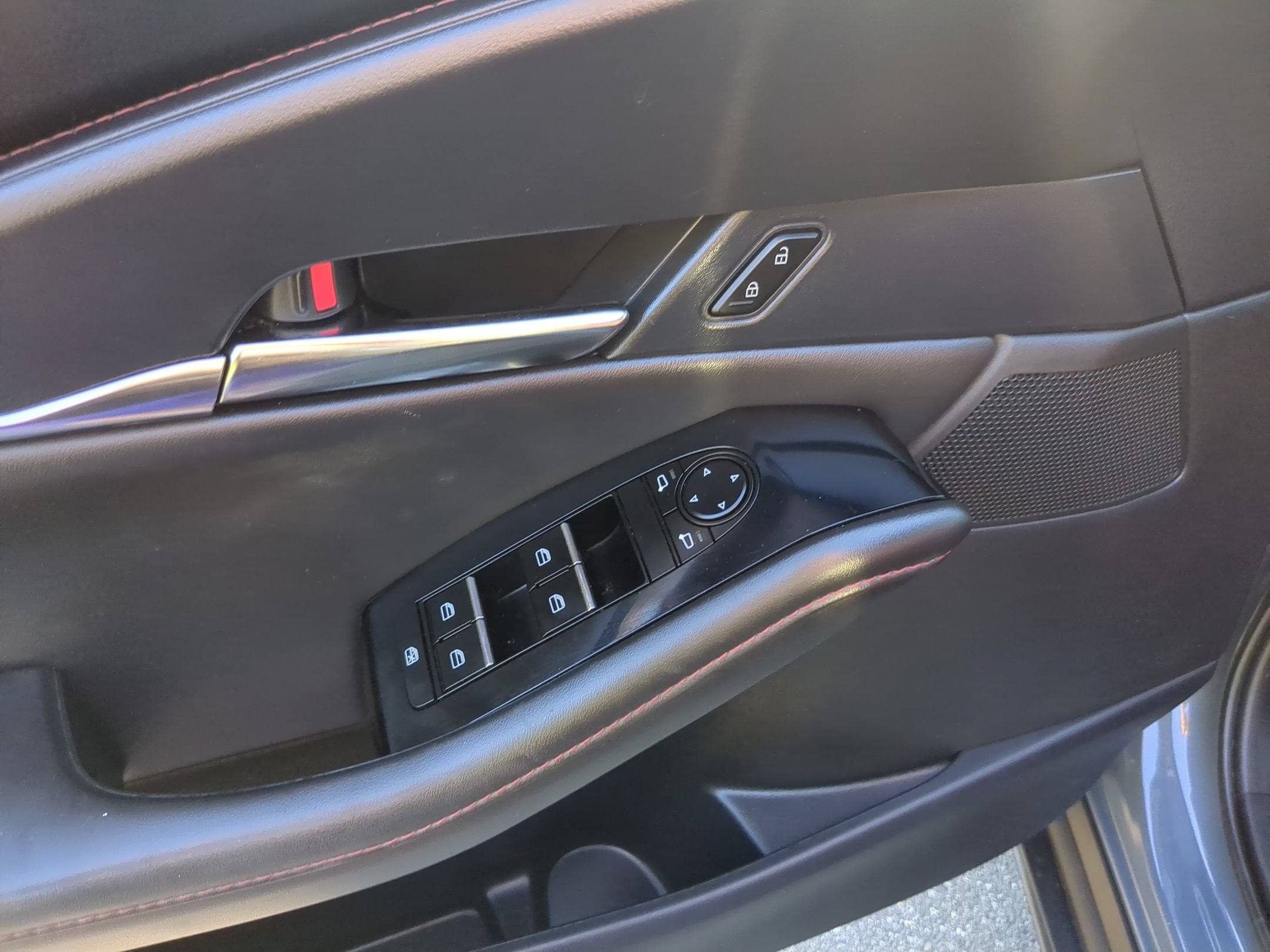 2024 Mazda CX-30 Carbon Edition - Photo 13