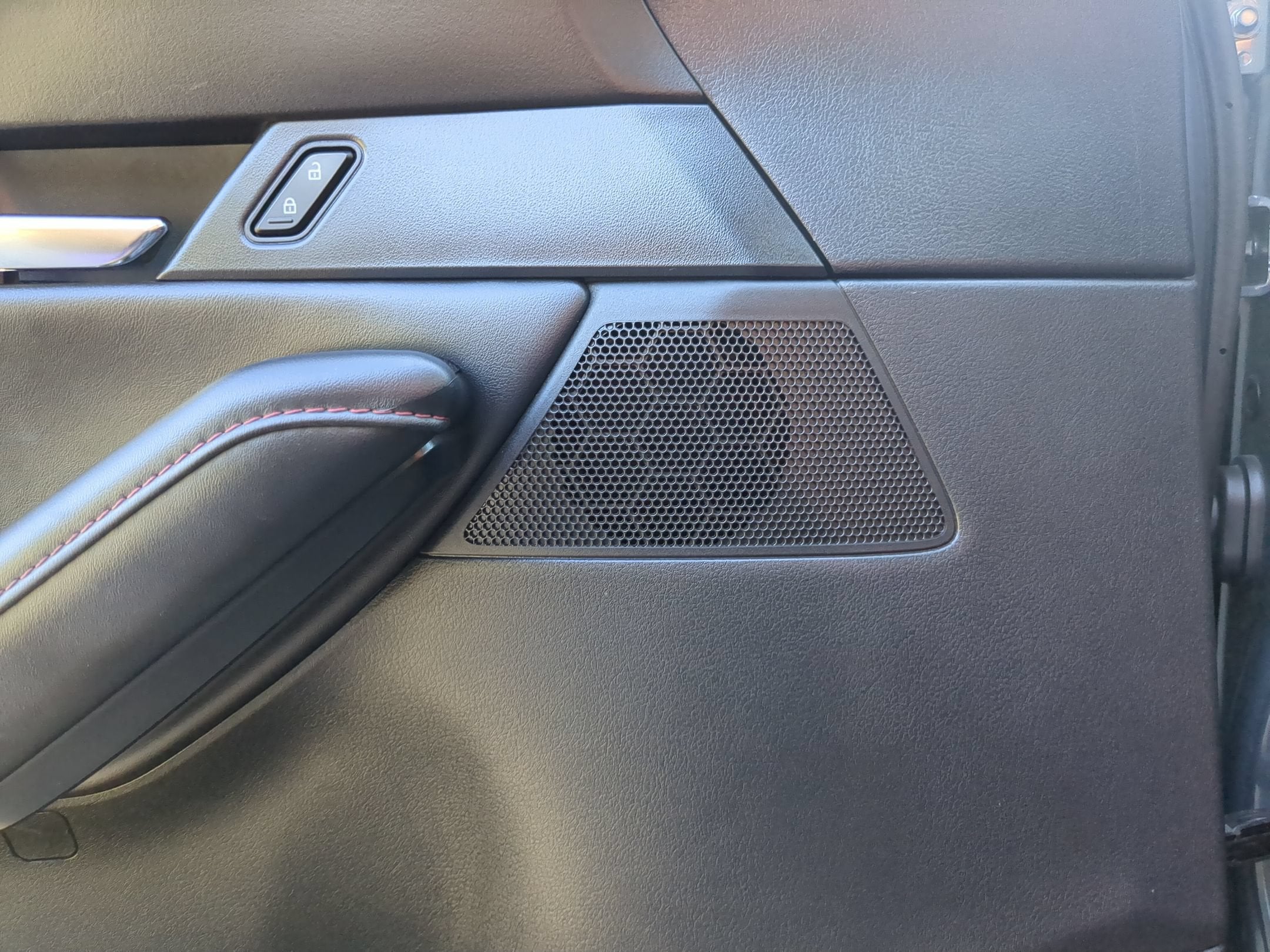 2024 Mazda CX-30 Carbon Edition - Photo 14