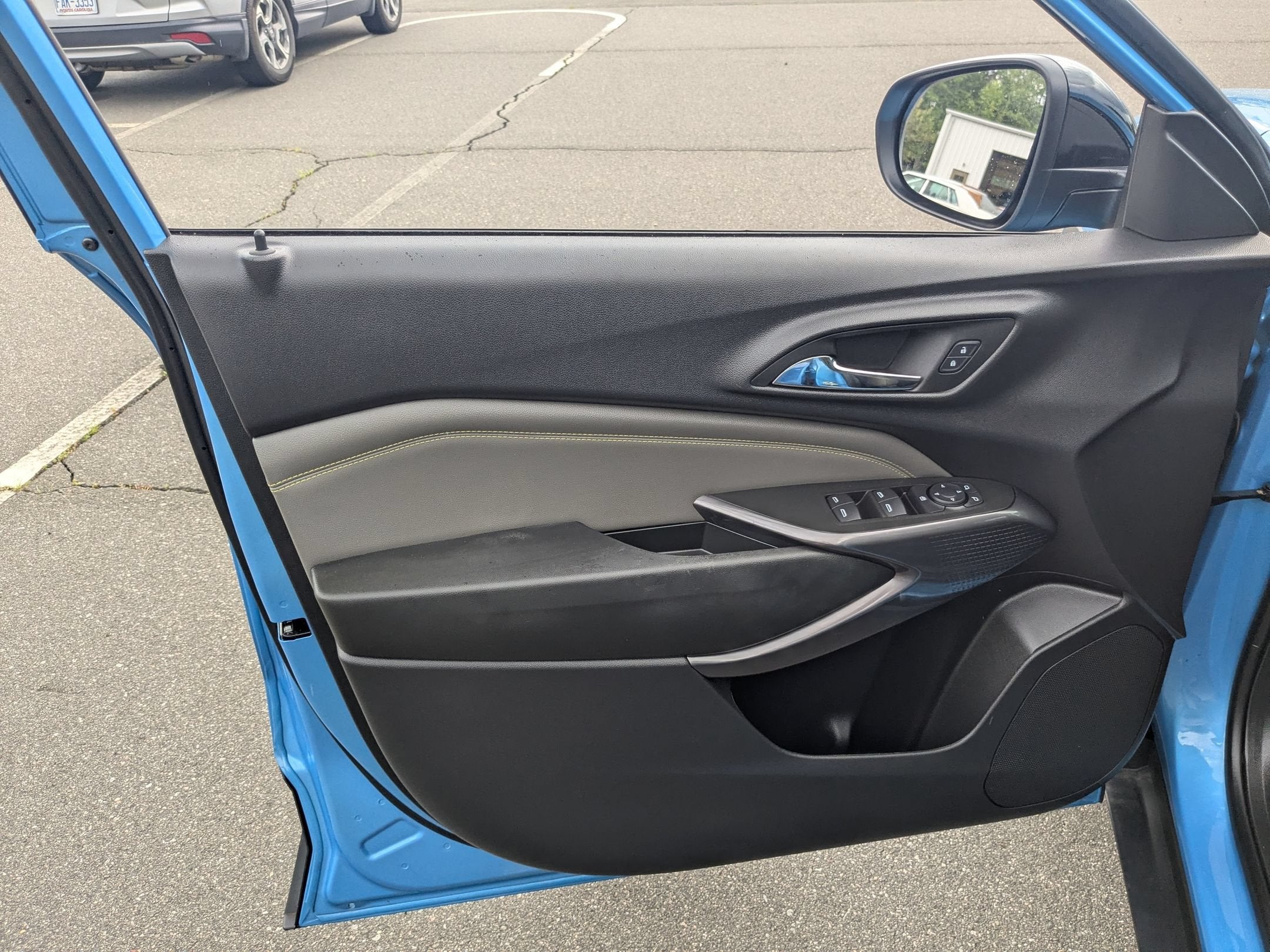 2025 Chevrolet Trax Activ - Photo 11