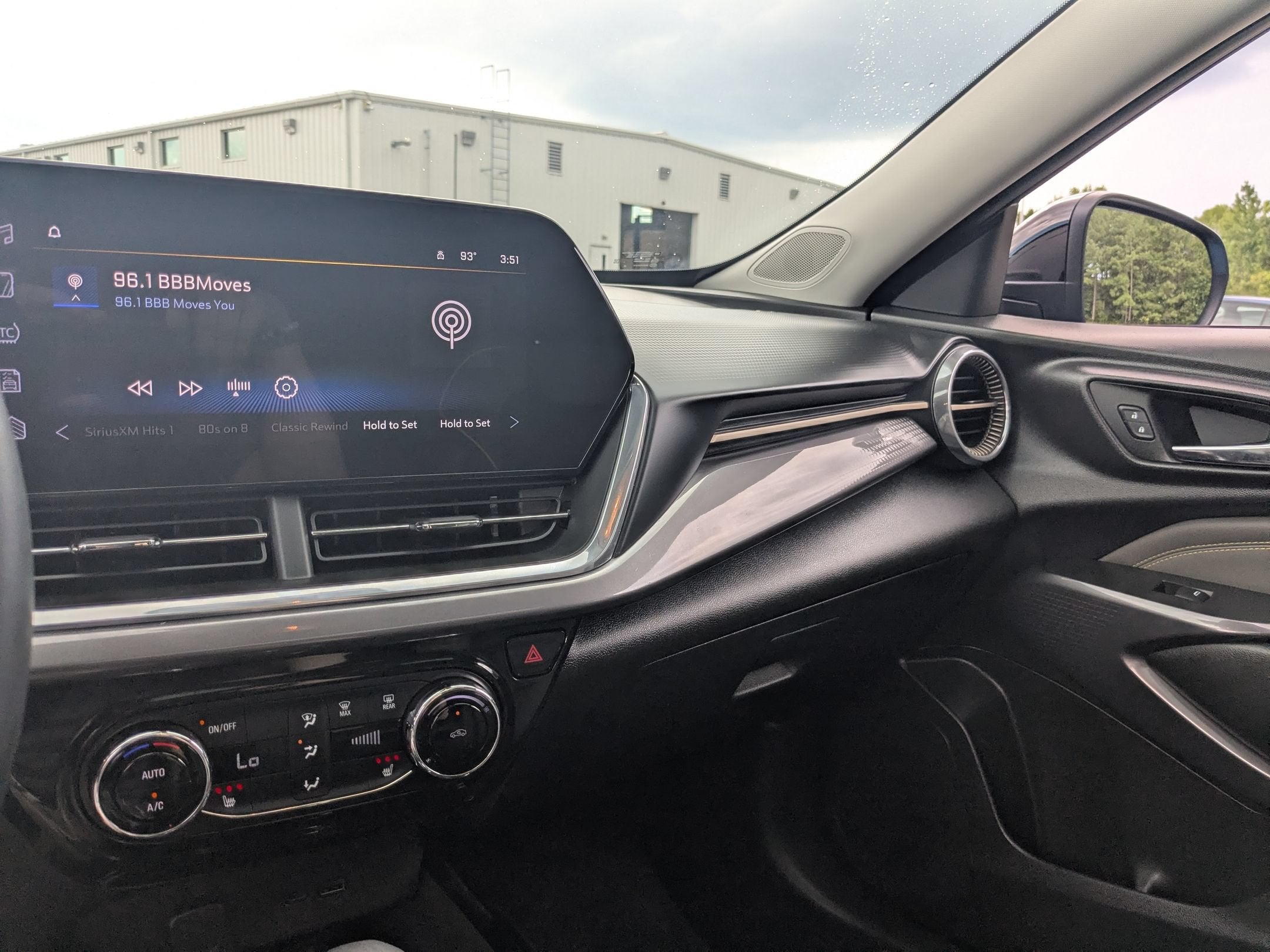 2025 Chevrolet Trax Activ - Photo 19