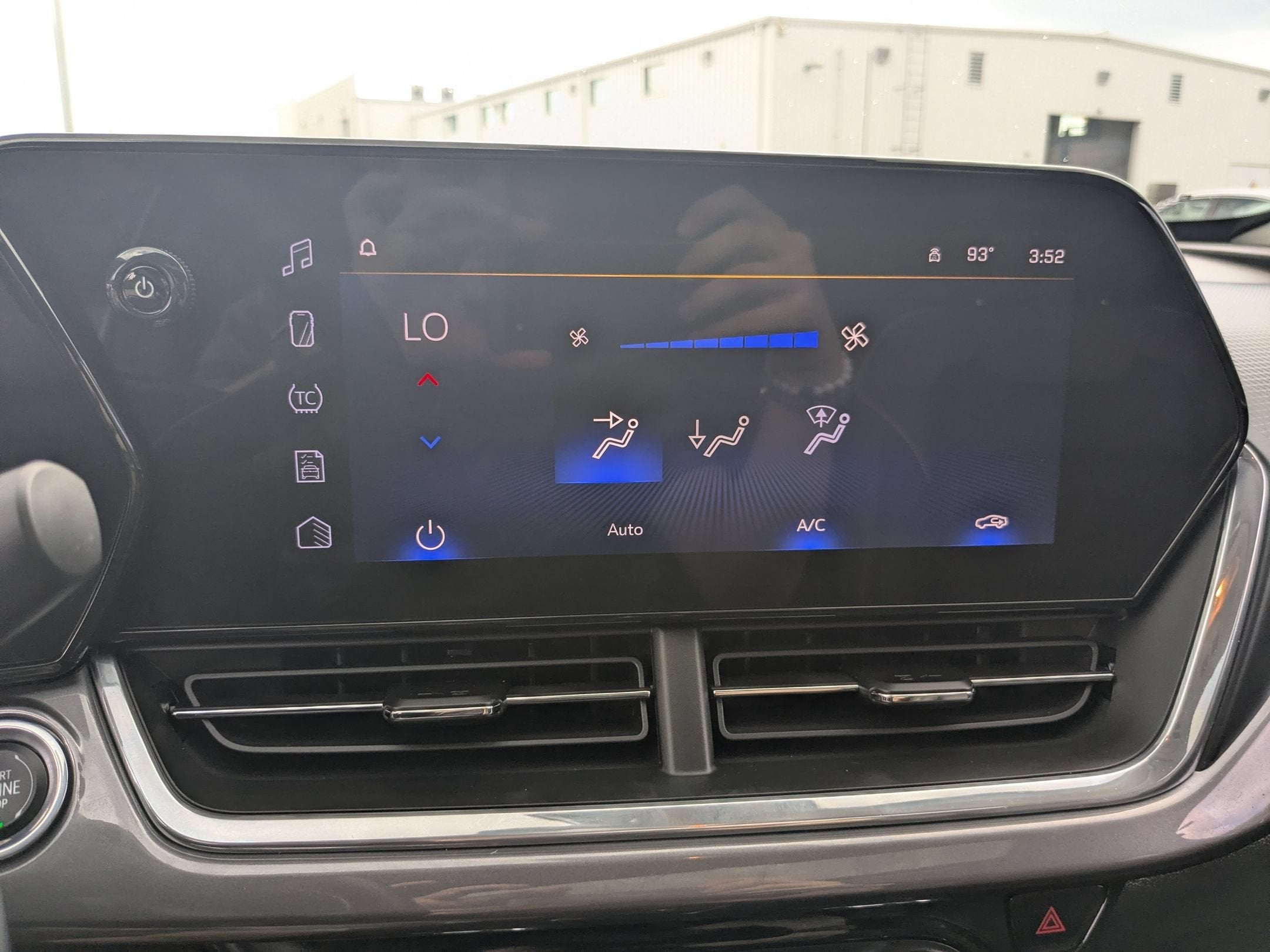 2025 Chevrolet Trax Activ - Photo 22