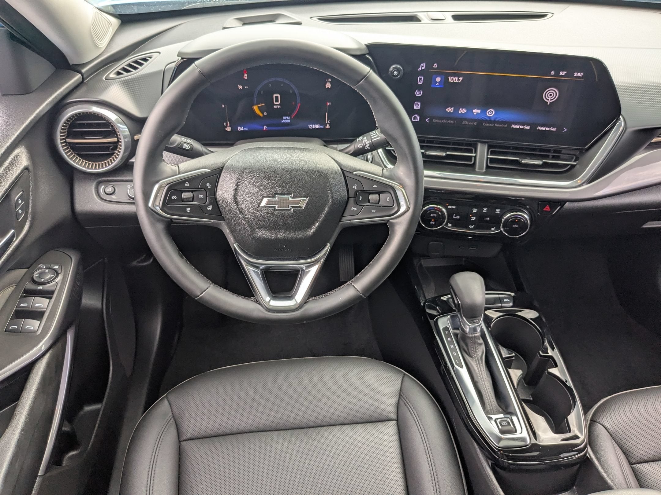 2025 Chevrolet Trax Activ - Photo 29