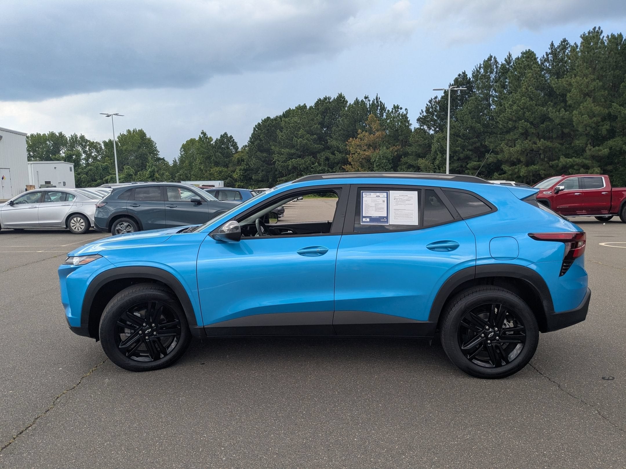 2025 Chevrolet Trax Activ - Photo 6