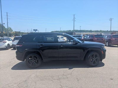 2023 Jeep Grand Cherokee Altitude 4x4