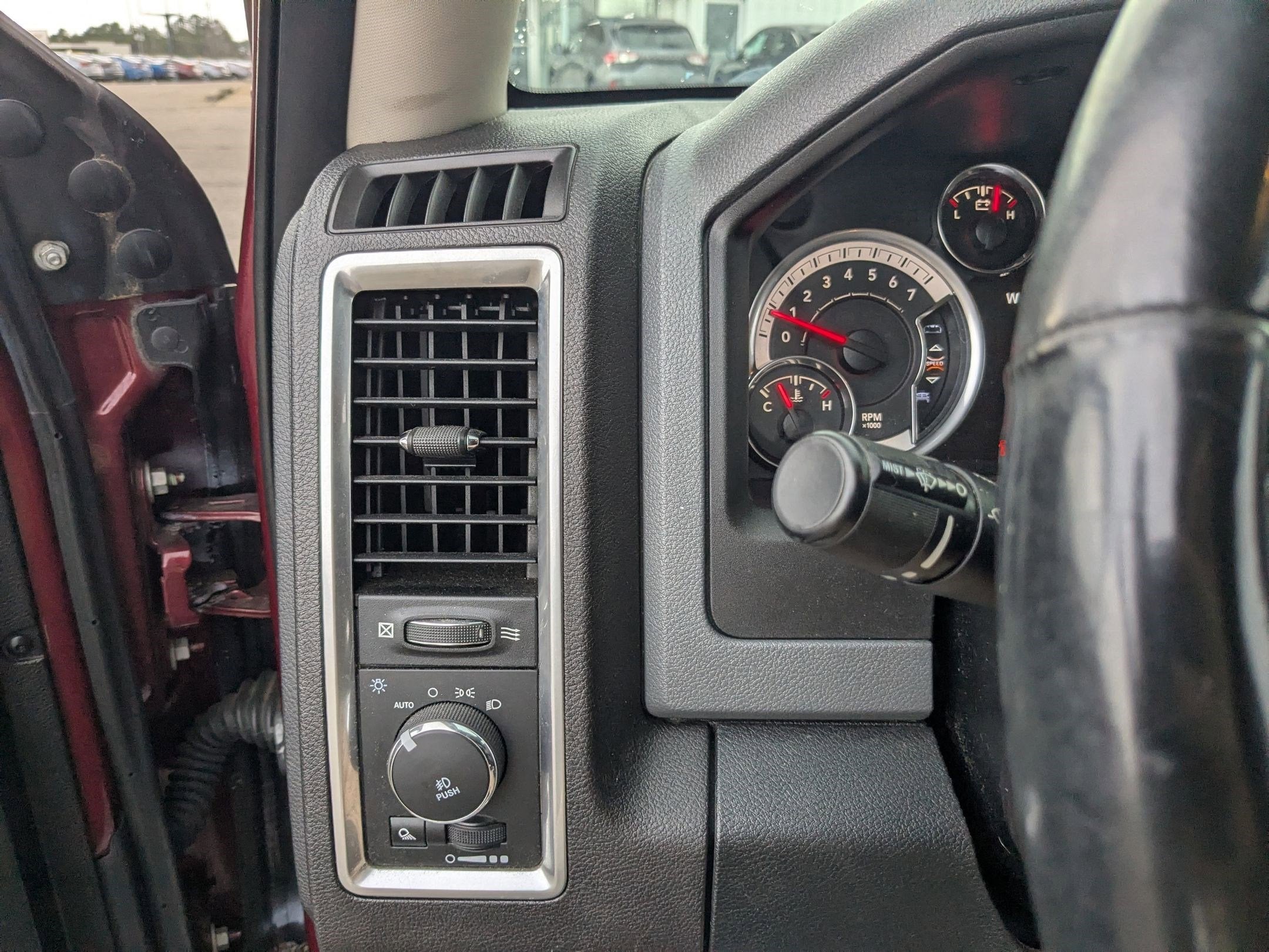 2018 RAM 1500 Big Horn Crew Cab 4x4 5'7' Box