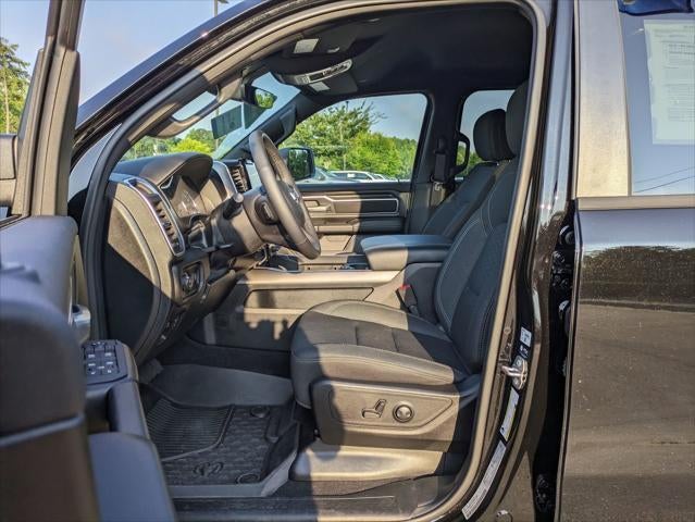 2025 RAM 1500 Big Horn Crew Cab 4x4 5'7' Box