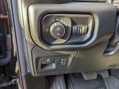 2025 RAM 1500 Big Horn Crew Cab 4x4 5'7' Box
