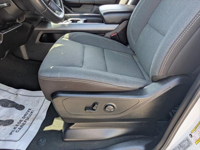 2024 RAM 1500 Big Horn Crew Cab 4x4 5'7' Box