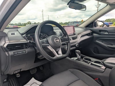 2024 Nissan Altima SV FWD