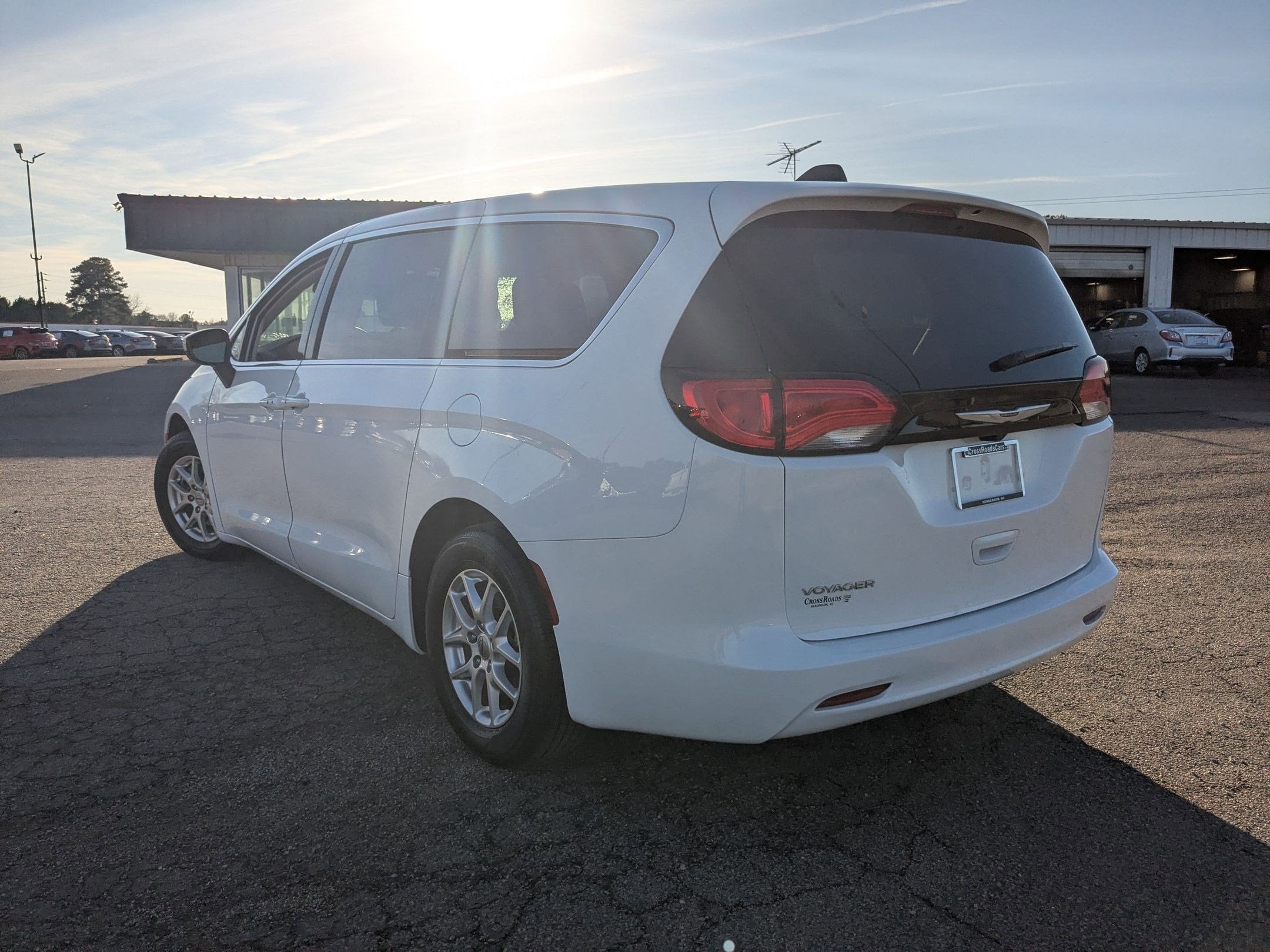 2023 Chrysler Voyager LX