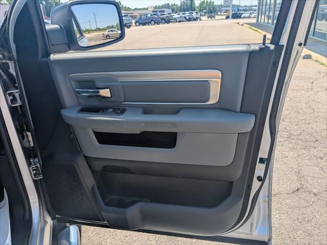 2018 RAM 1500 Big Horn Crew Cab 4x4 5'7' Box