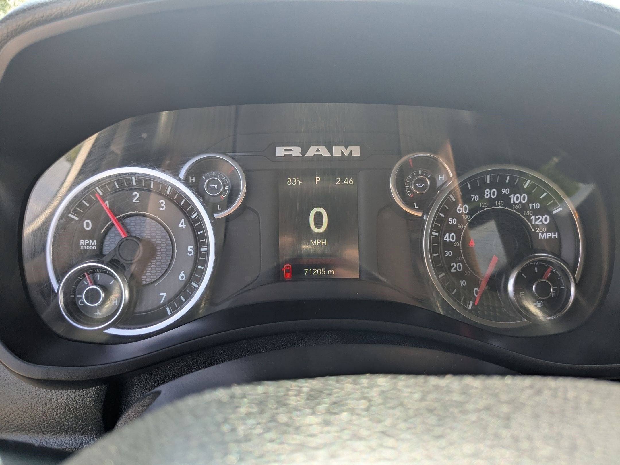 2023 RAM 2500 Tradesman Crew Cab 4x4 6'4' Box