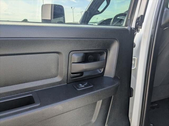2023 RAM 2500 Tradesman Crew Cab 4x4 6'4' Box