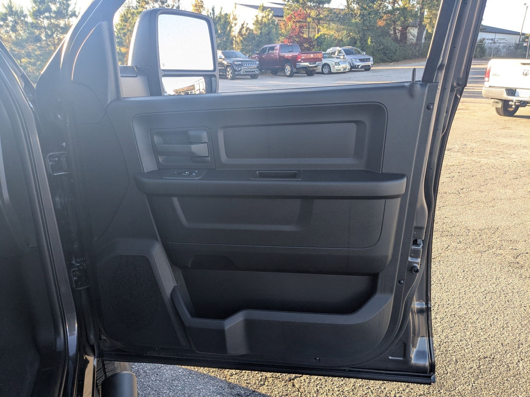 2026 RAM 2500 Tradesman Crew Cab 4x4 6'4' Box