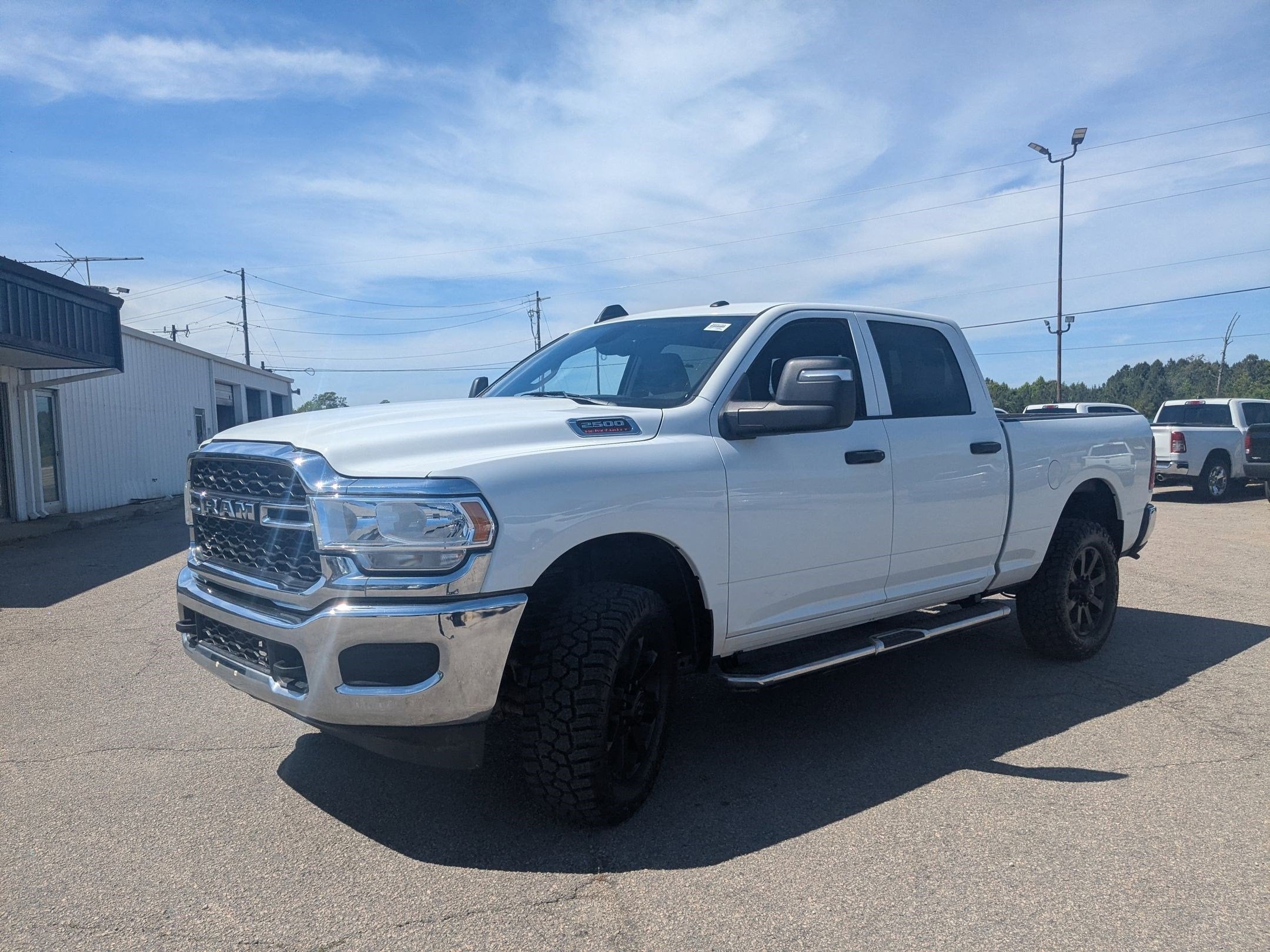 2024 RAM 2500 Tradesman Crew Cab 4x4 6'4' Box