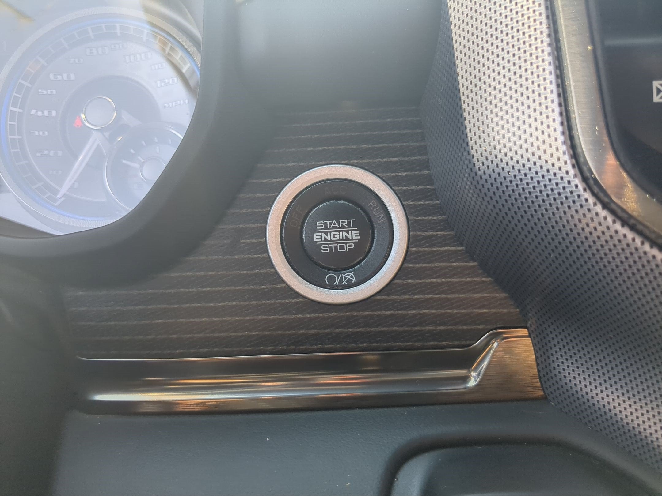 2019 RAM 2500 Limited Crew Cab 4x4 6'4' Box