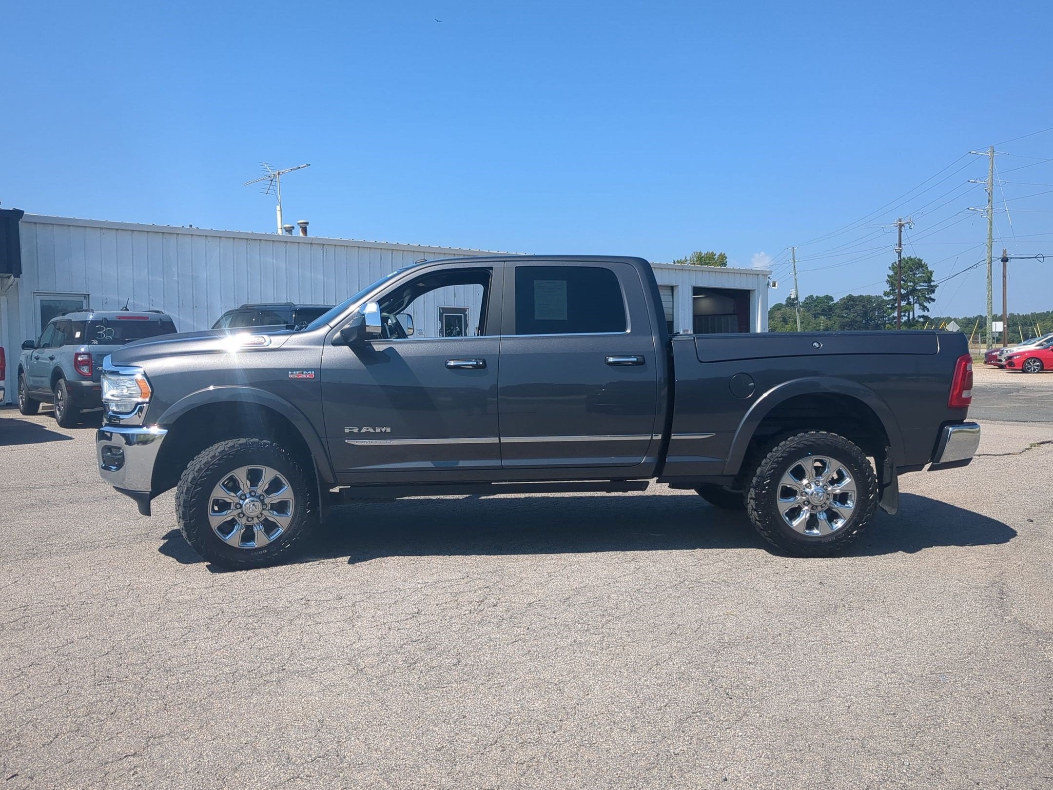 2019 RAM 2500 Limited Crew Cab 4x4 6'4' Box