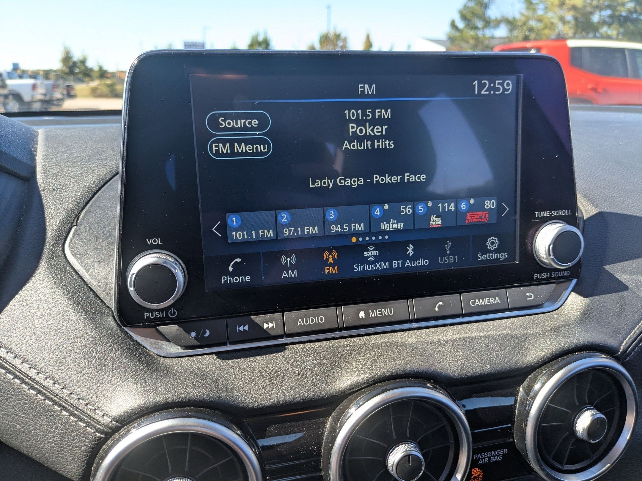 2024 Nissan Sentra SV Xtronic CVT