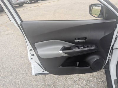 2024 Nissan Kicks SR Xtronic CVT