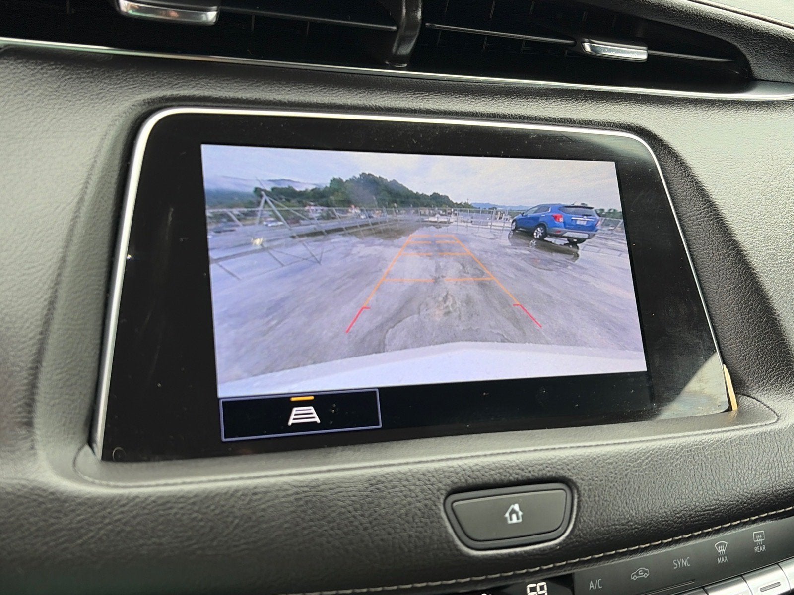 2023 Cadillac XT4 AWD Luxury