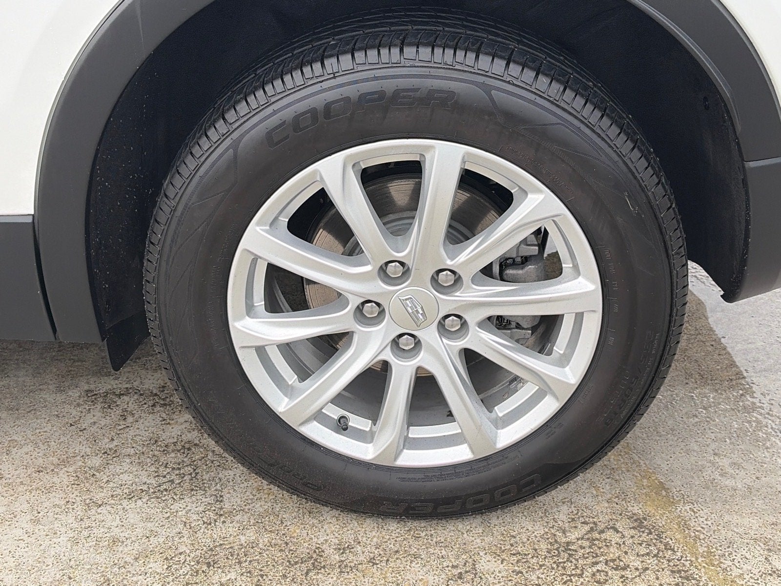 2023 Cadillac XT4 AWD Luxury