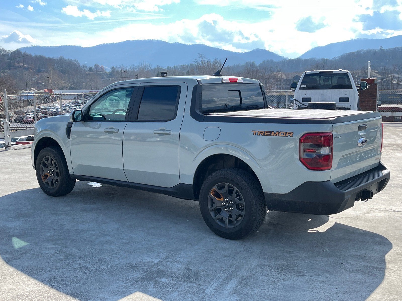 2023 Ford Maverick LARIAT Advanced