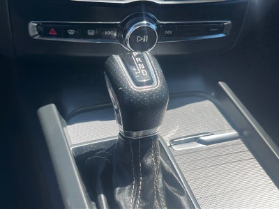 2019 Volvo XC60 R-Design