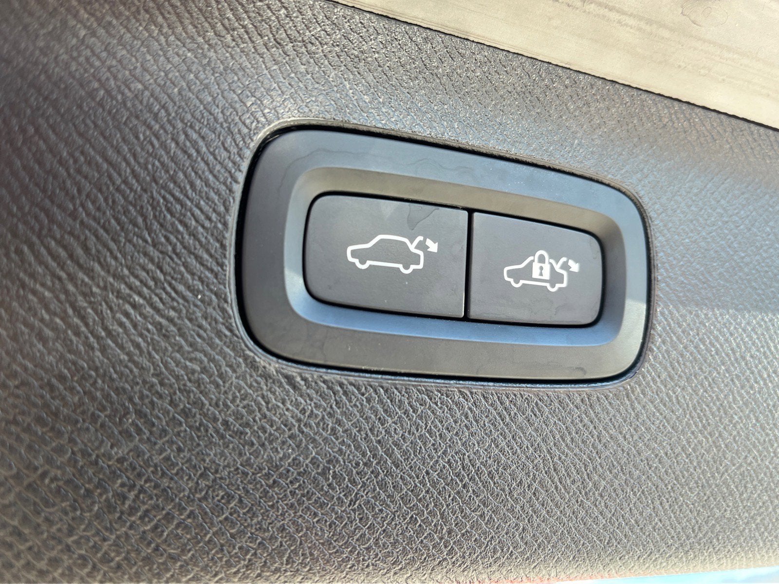 2023 Volvo XC90 Plus