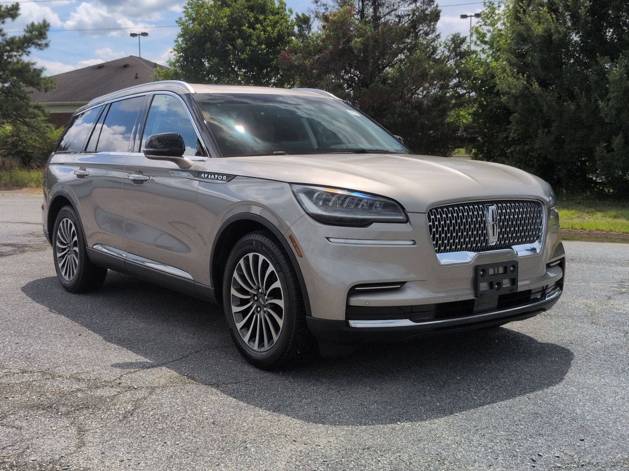 2023 Lincoln Aviator Standard