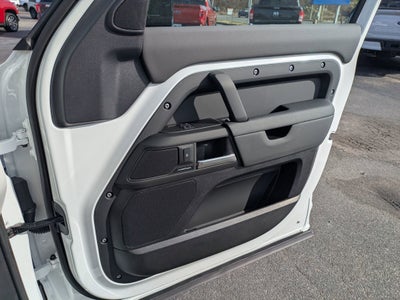 2025 Land Rover Defender S