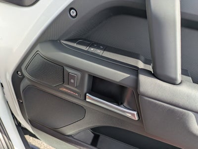 2025 Land Rover Defender S