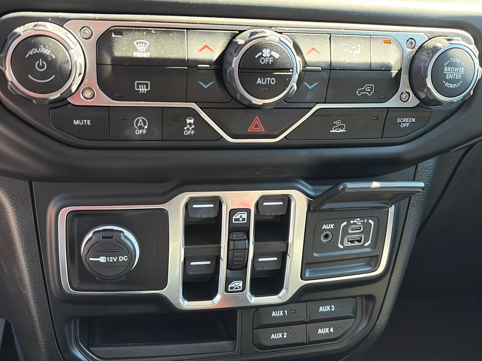 2022 Jeep Gladiator Altitude