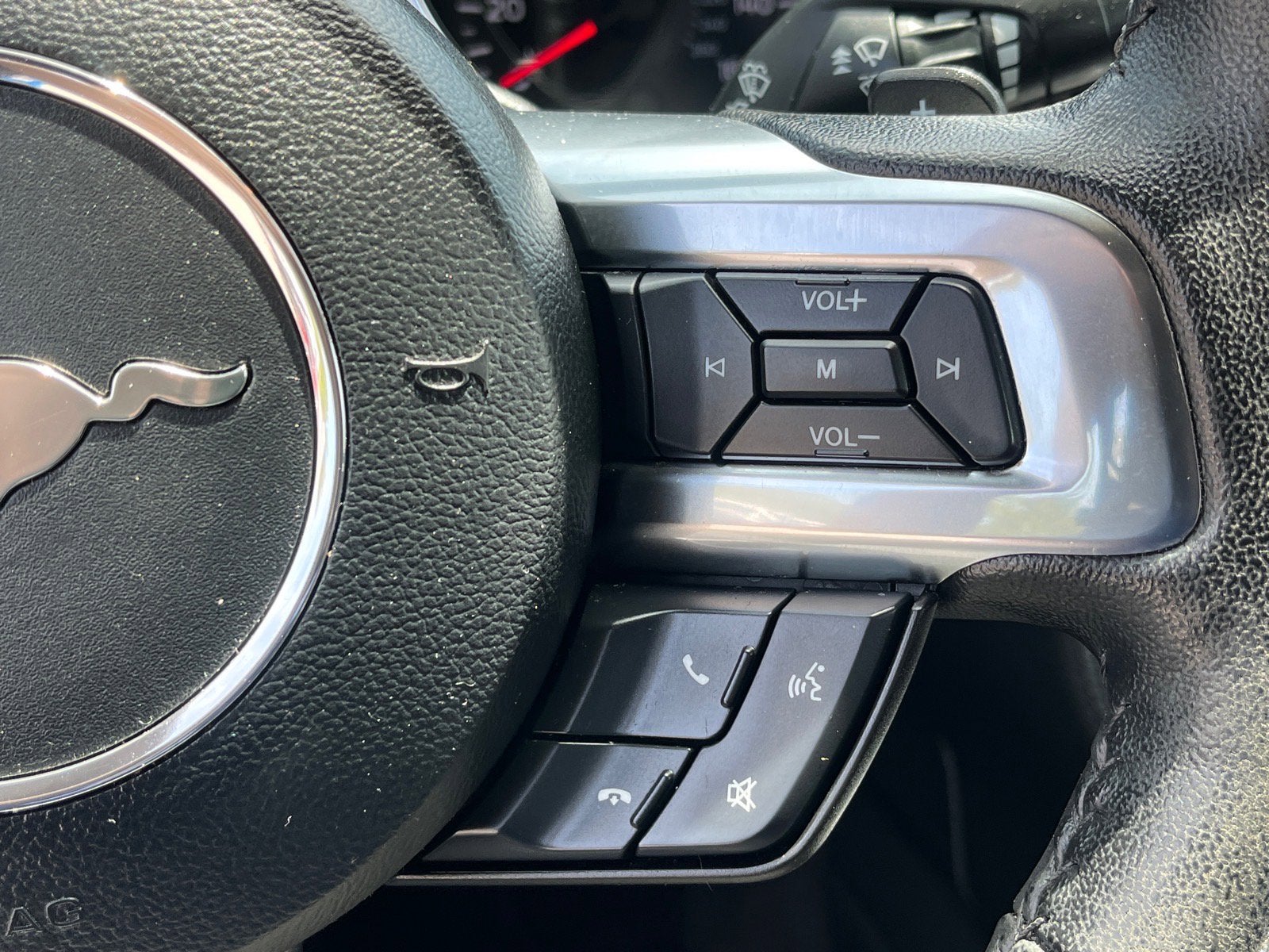 2017 Ford Mustang V6