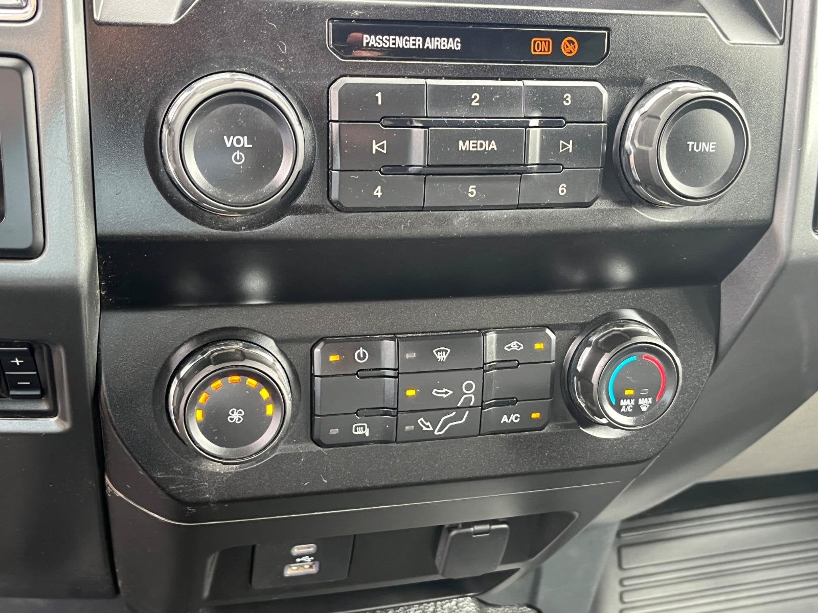 2022 Ford Super Duty F-550 DRW XLT