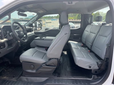 2025 Ford Super Duty F-350 SRW XL