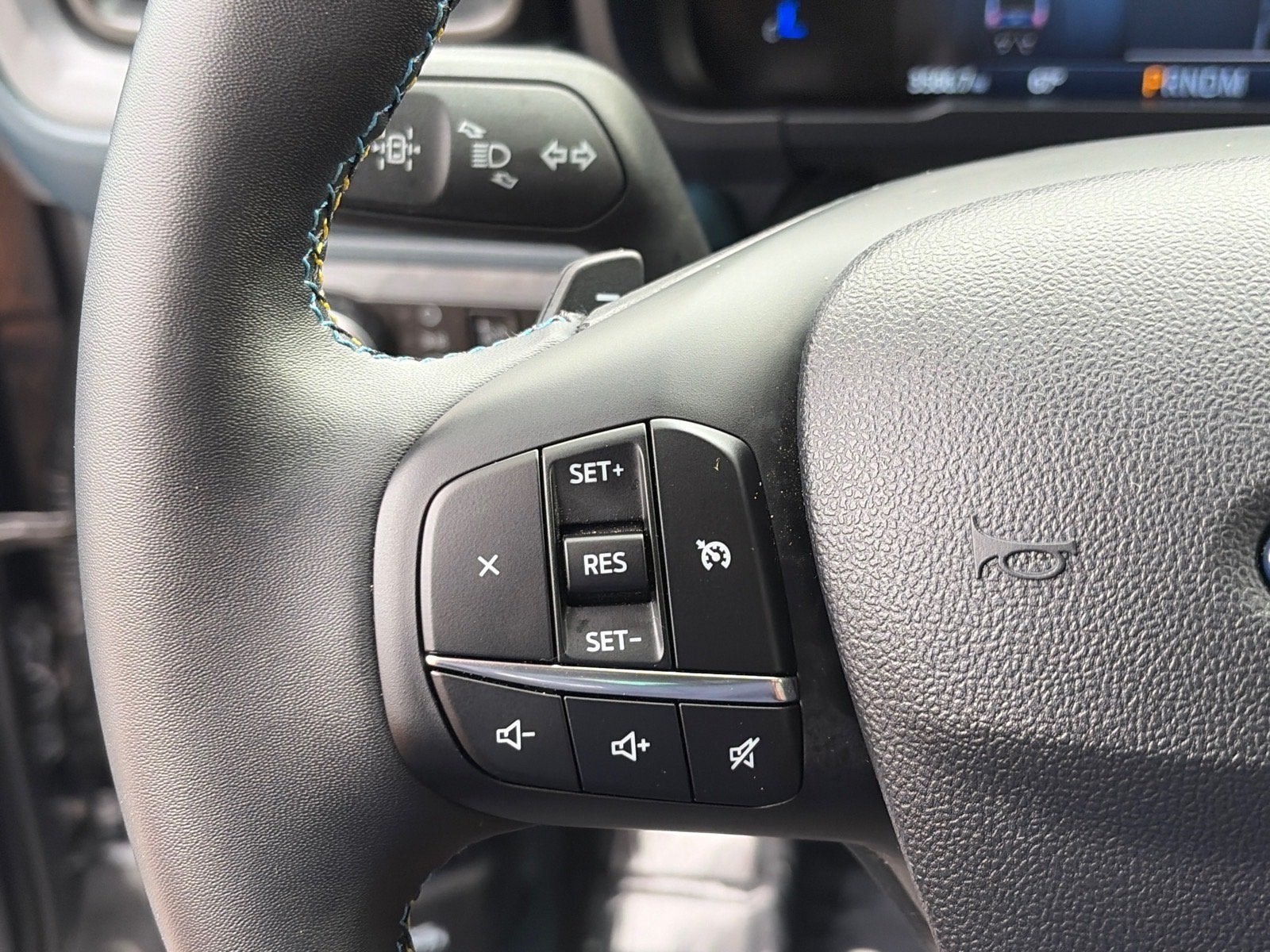 2025 Ford Maverick Lobo Standard