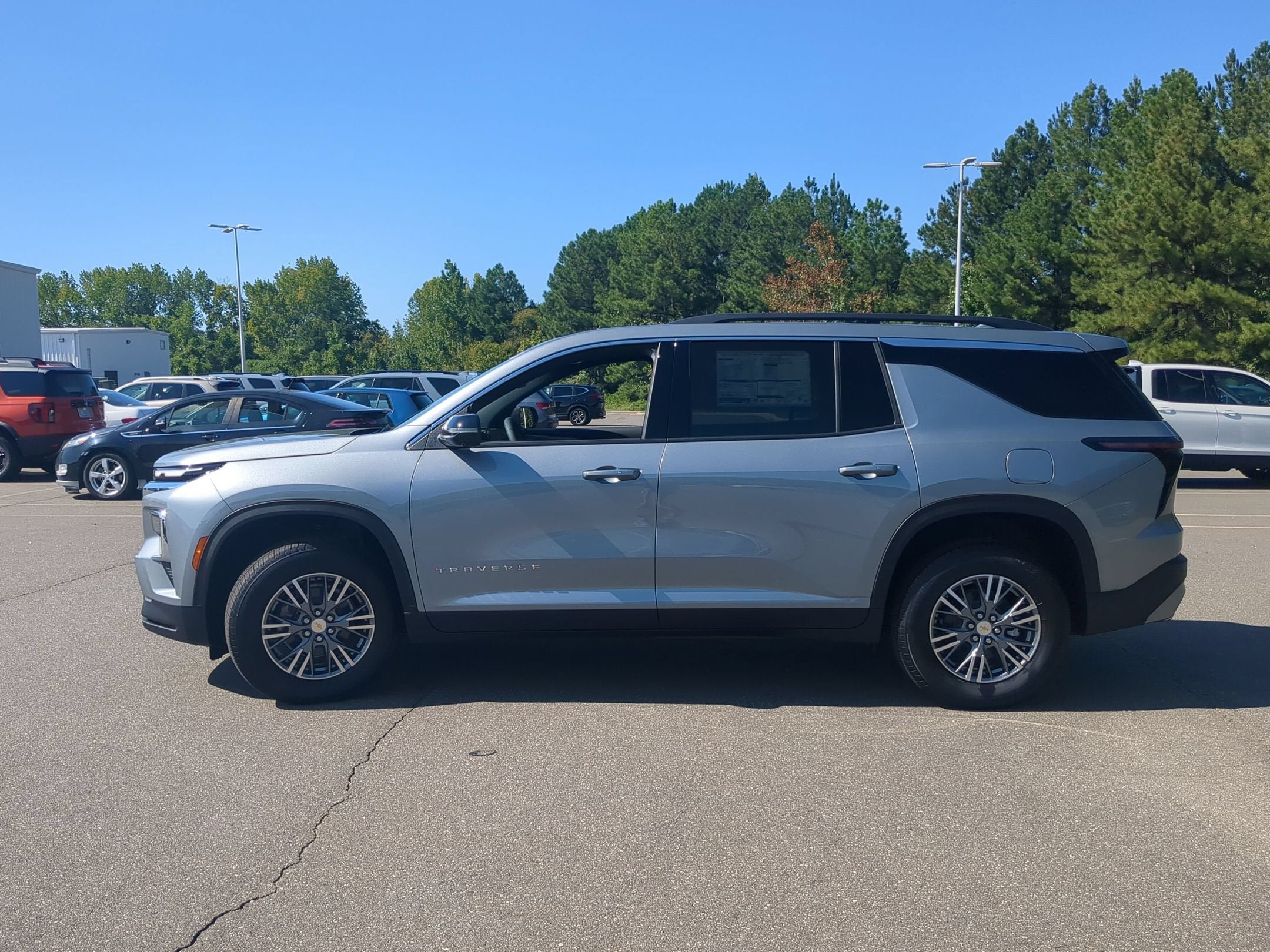 2027 Chevrolet Traverse LT