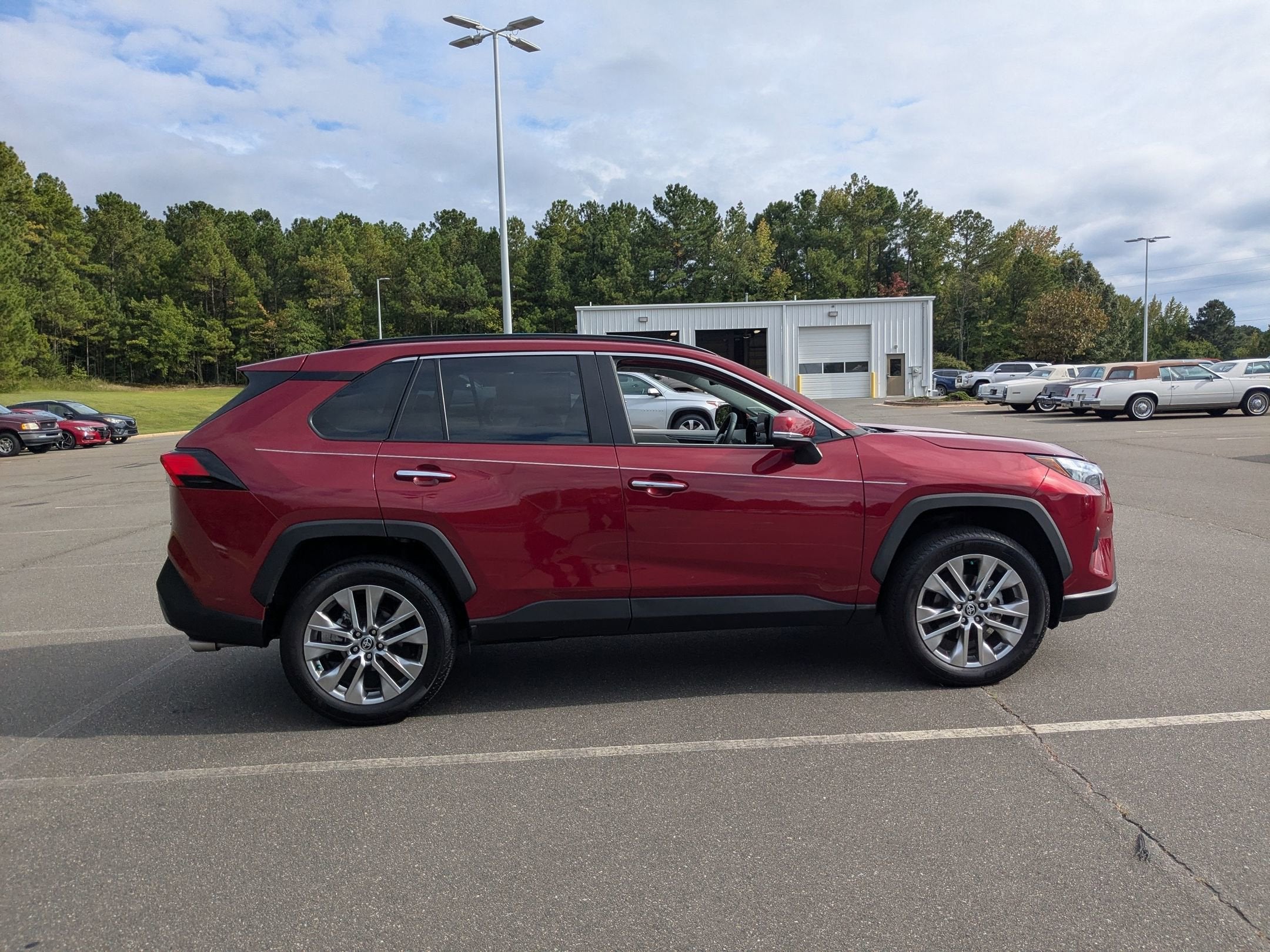 2023 Toyota RAV4 Limited - Photo 10