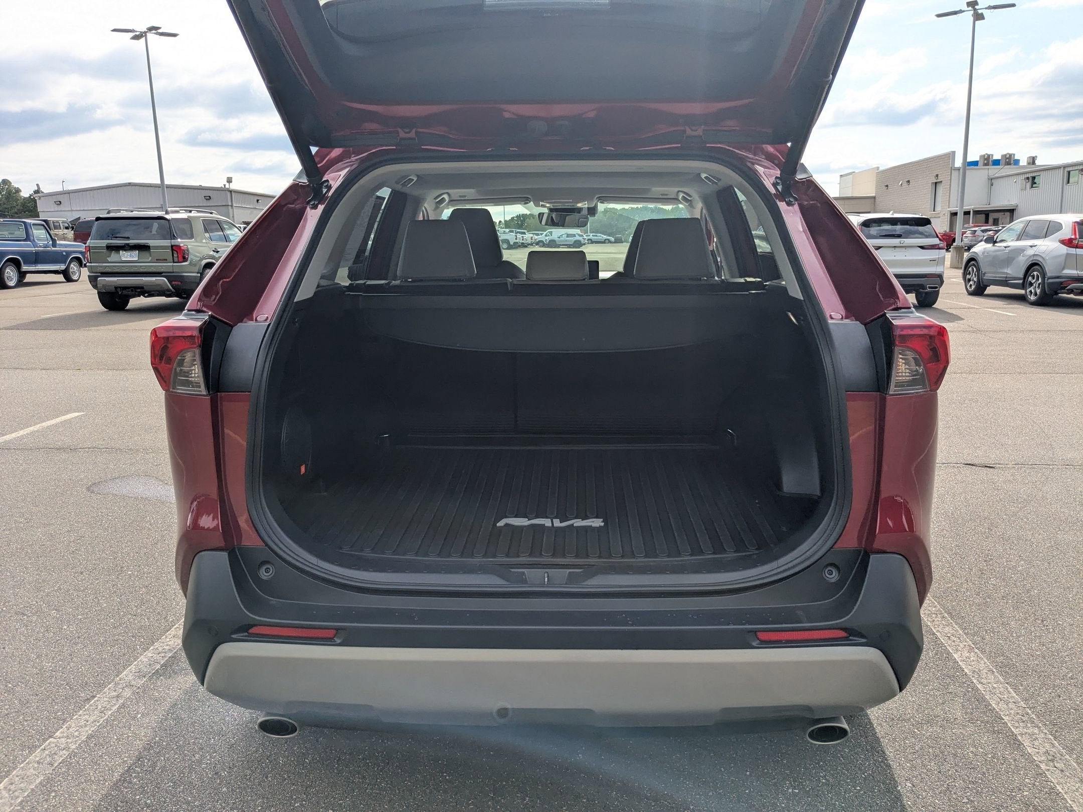 2023 Toyota RAV4 Limited - Photo 29