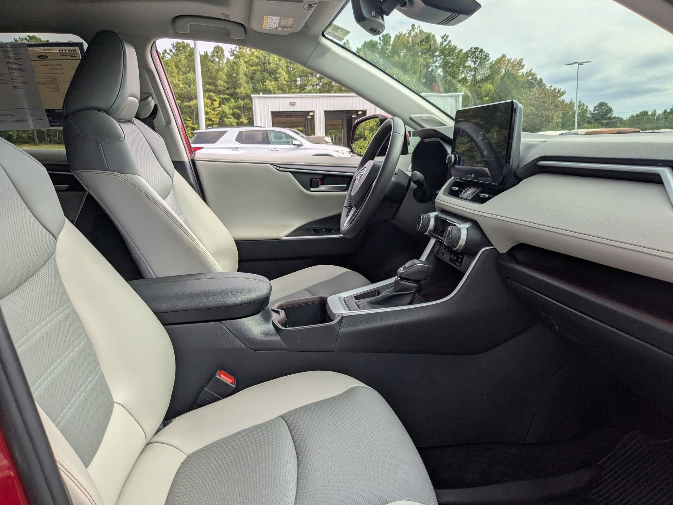 2023 Toyota RAV4 Limited - Photo 33