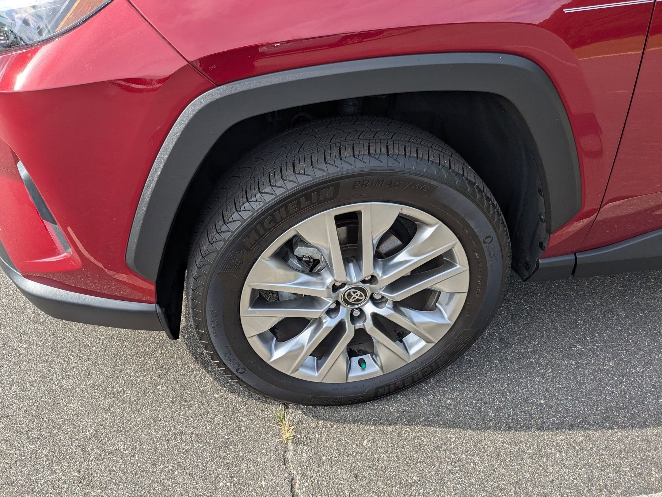 2023 Toyota RAV4 Limited - Photo 5