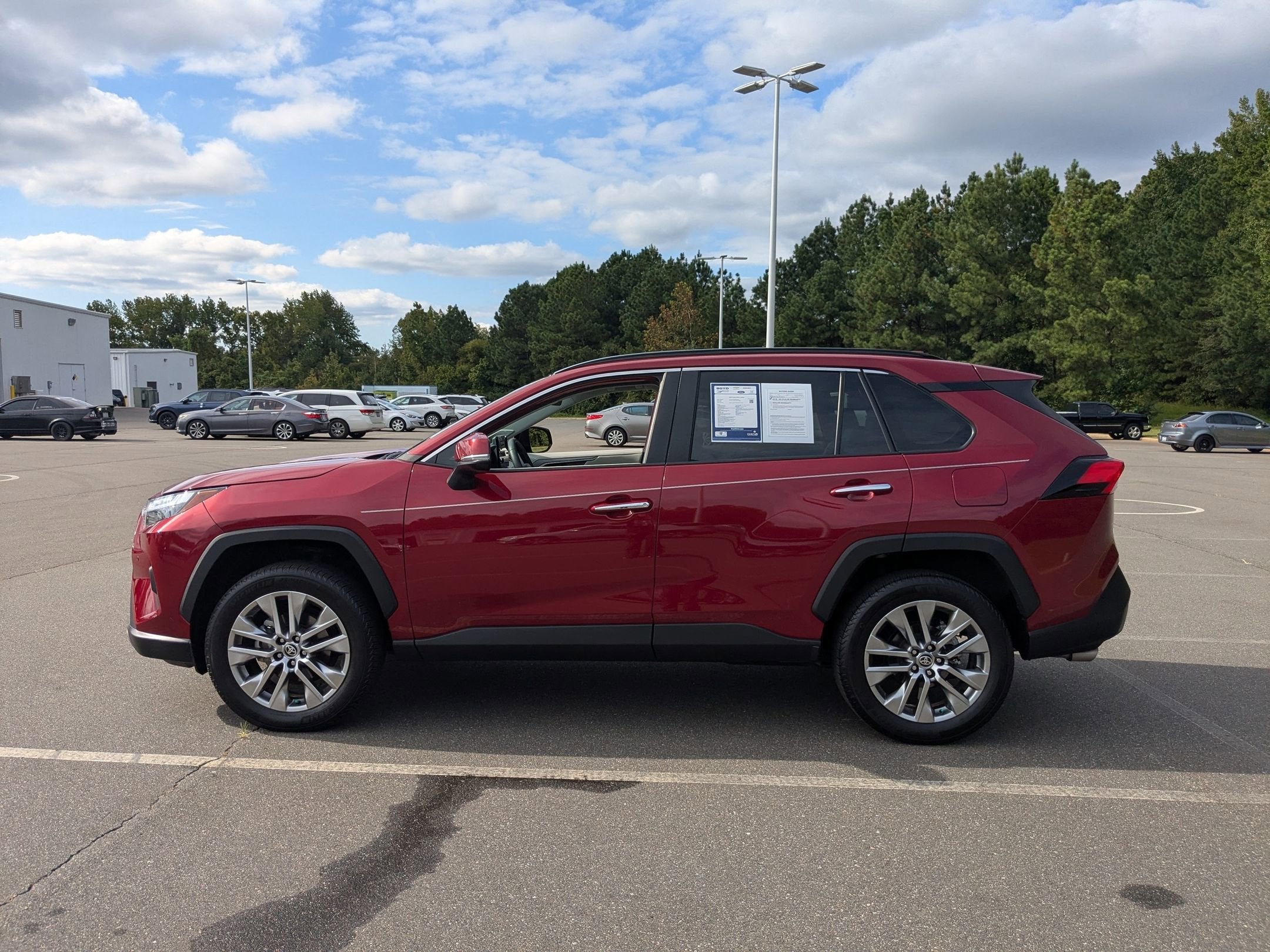 2023 Toyota RAV4 Limited - Photo 6
