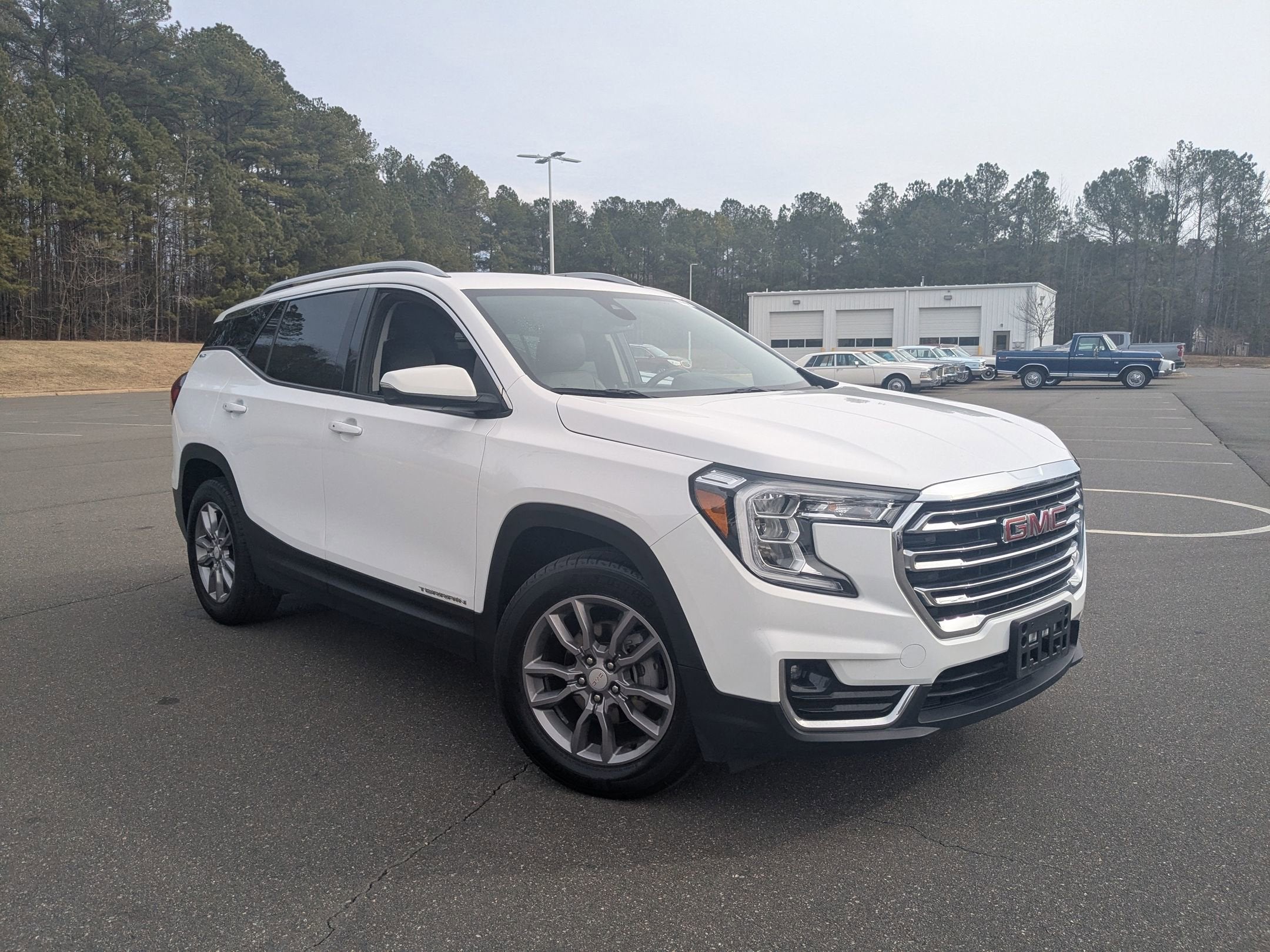 2024 GMC Terrain SLT FWD's photo