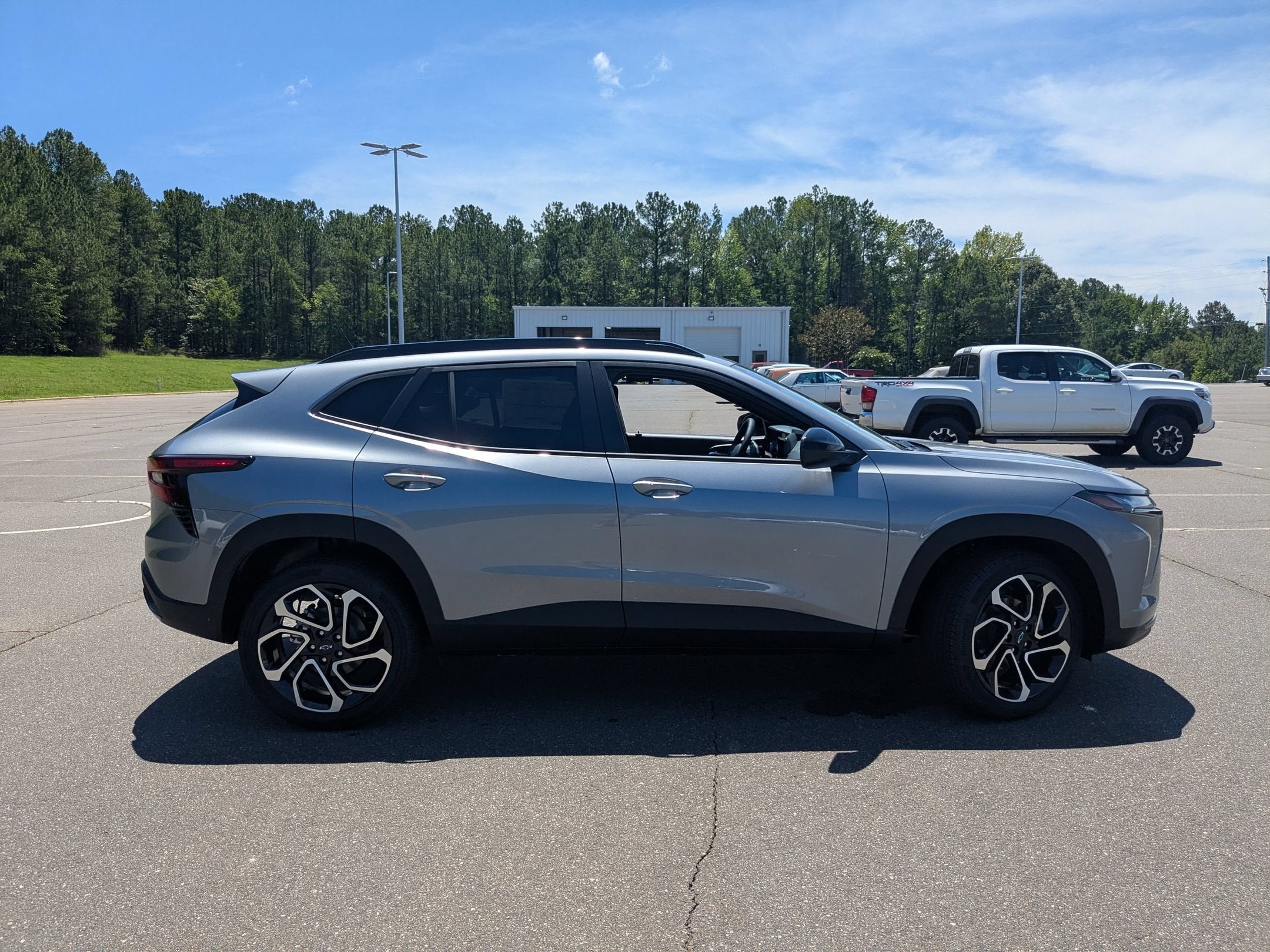 2026 Chevrolet Trax RS - Photo 10