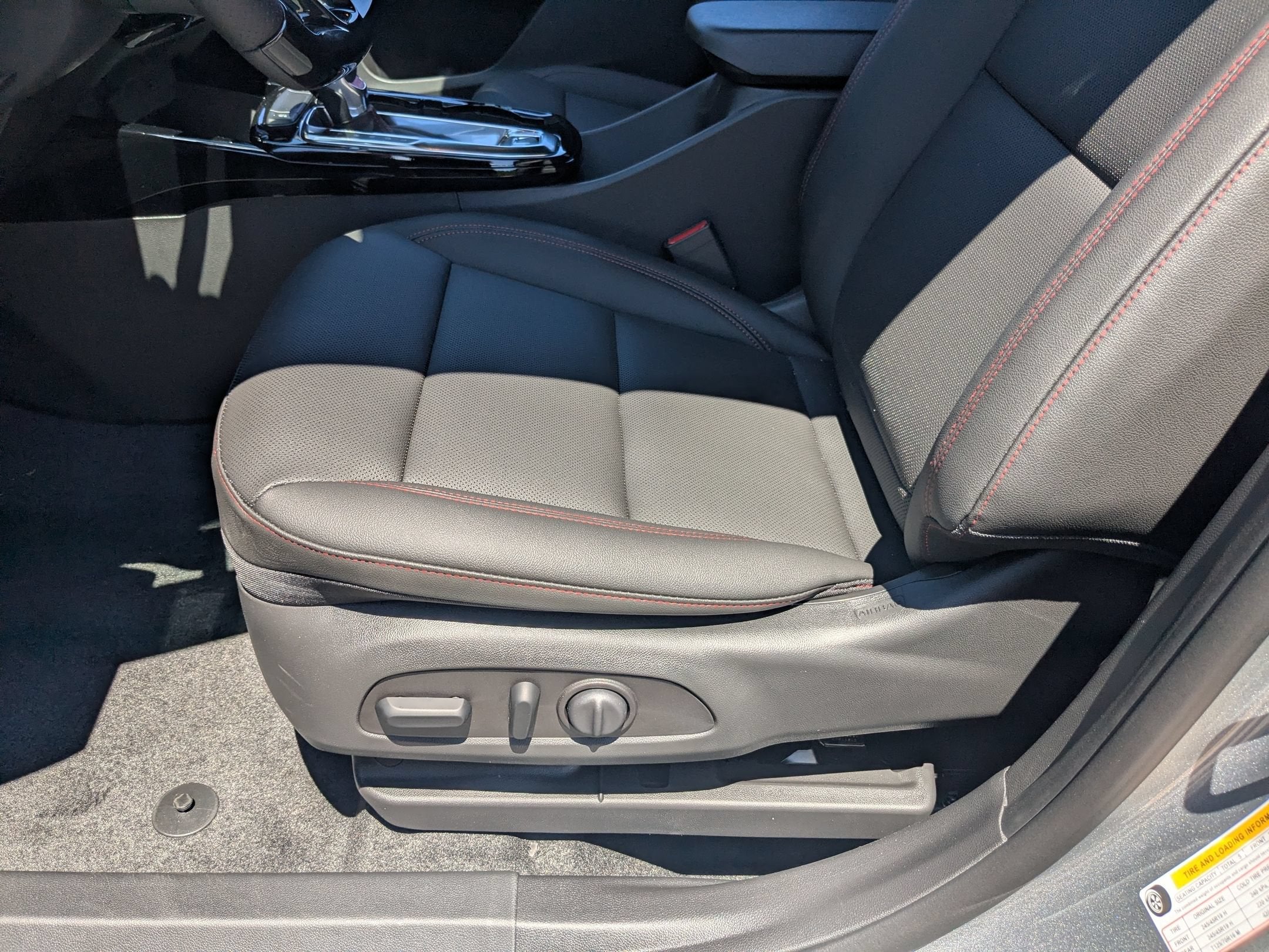 2026 Chevrolet Trax RS - Photo 13