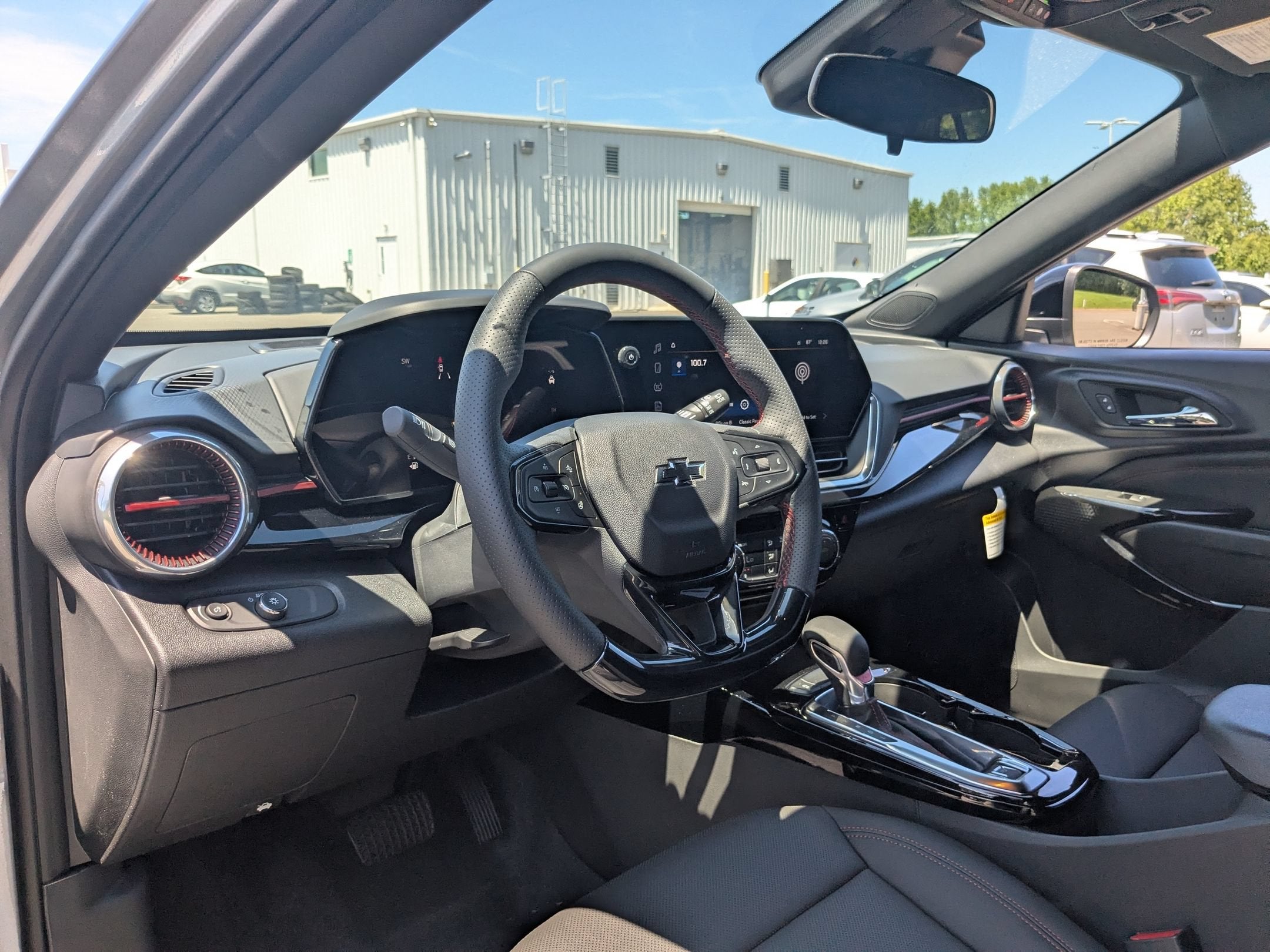 2026 Chevrolet Trax RS - Photo 14