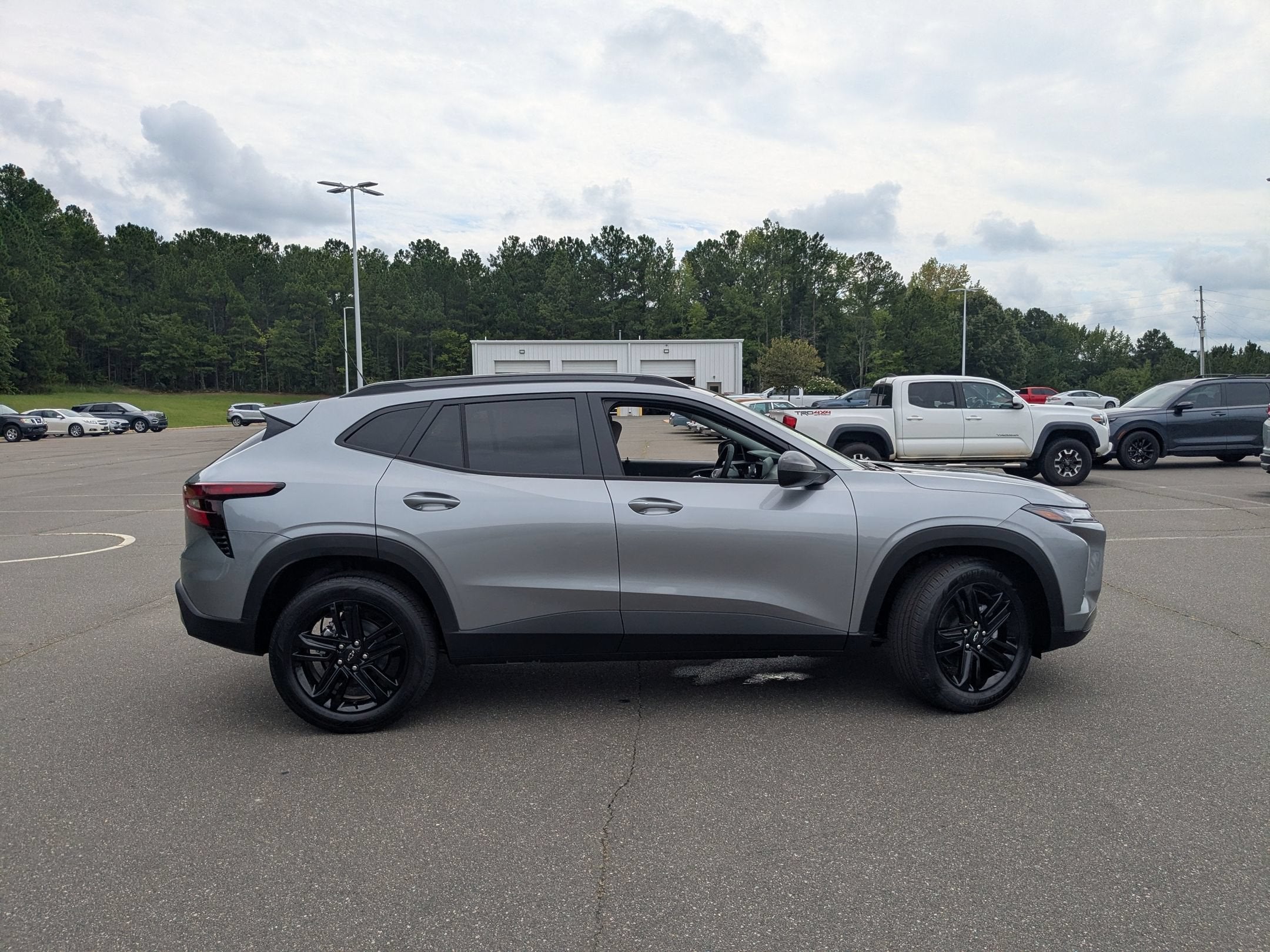 2026 Chevrolet Trax Activ - Photo 10